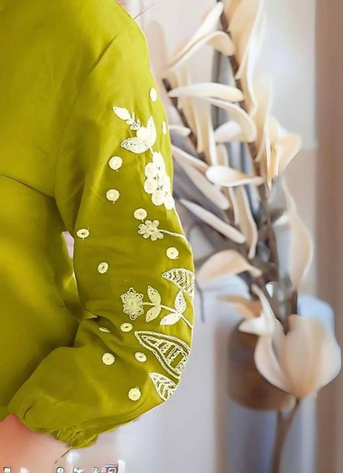Elegant Floral Embroidered Kurta & Trouser Set