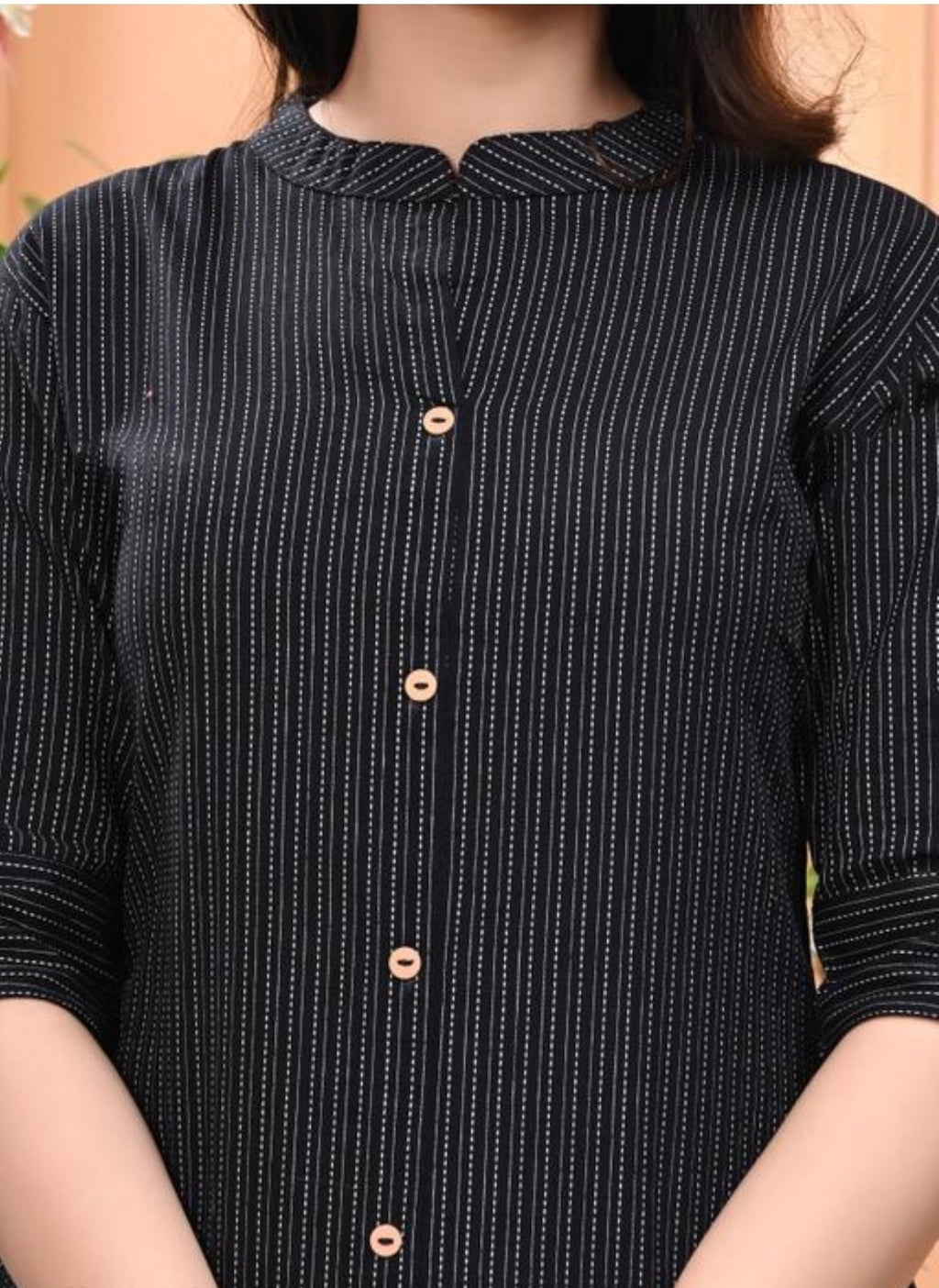 Veyonas By Swati - Elegant Striped Mandarin Collar Tunic Top