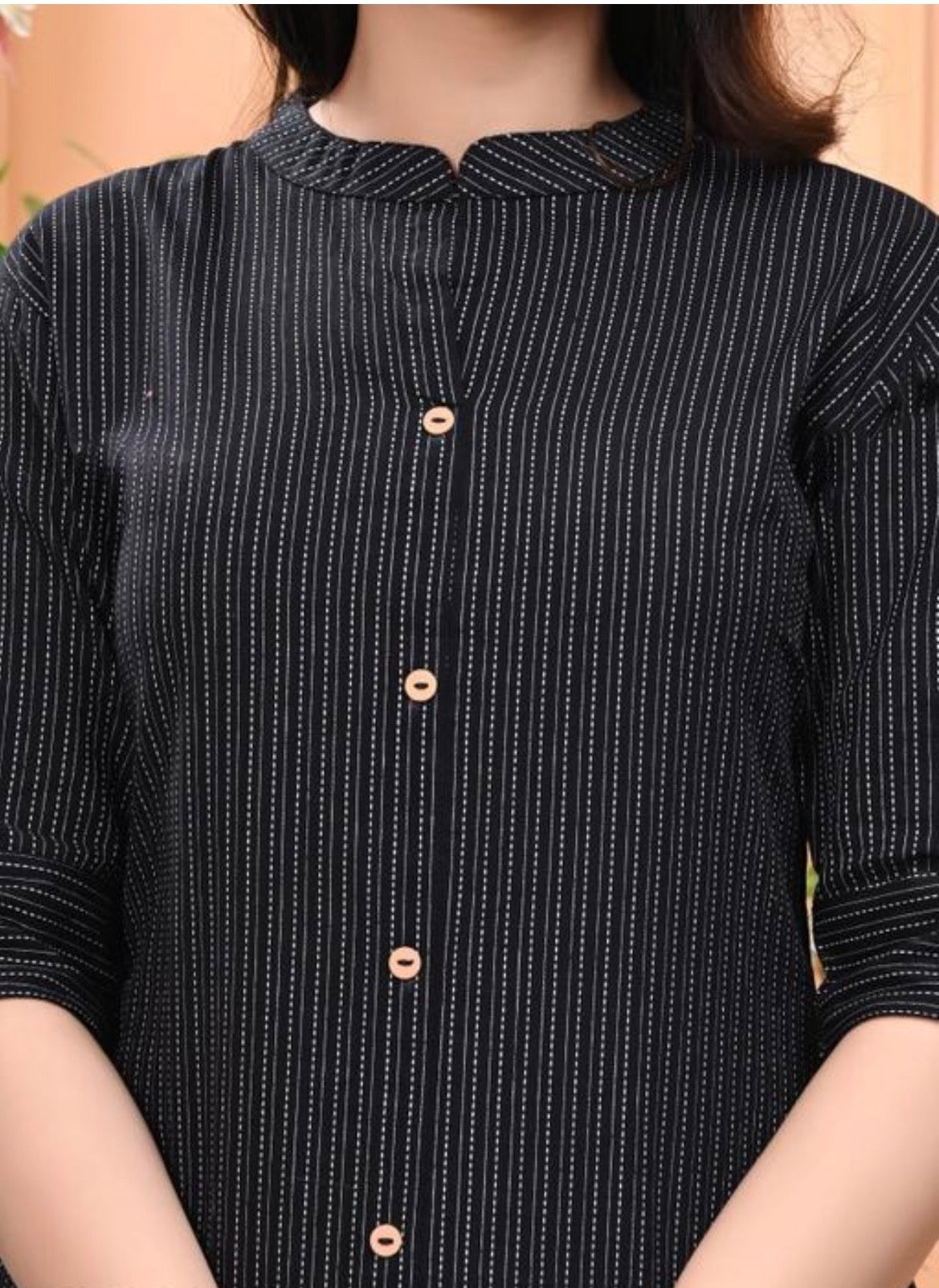 Veyonas By Swati - Elegant Striped Mandarin Collar Tunic Top