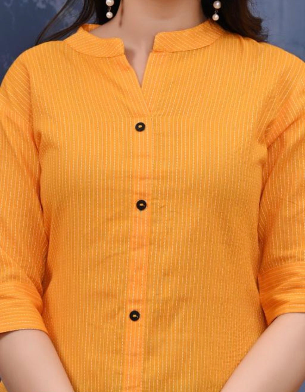 Veyonas By Swati - Elegant Striped Mandarin Collar Tunic Top