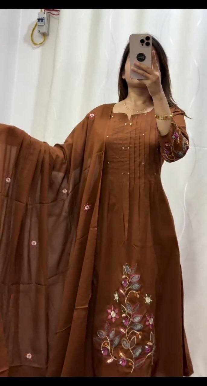 🌸 Beautiful Cotton Embroidered Suit Set