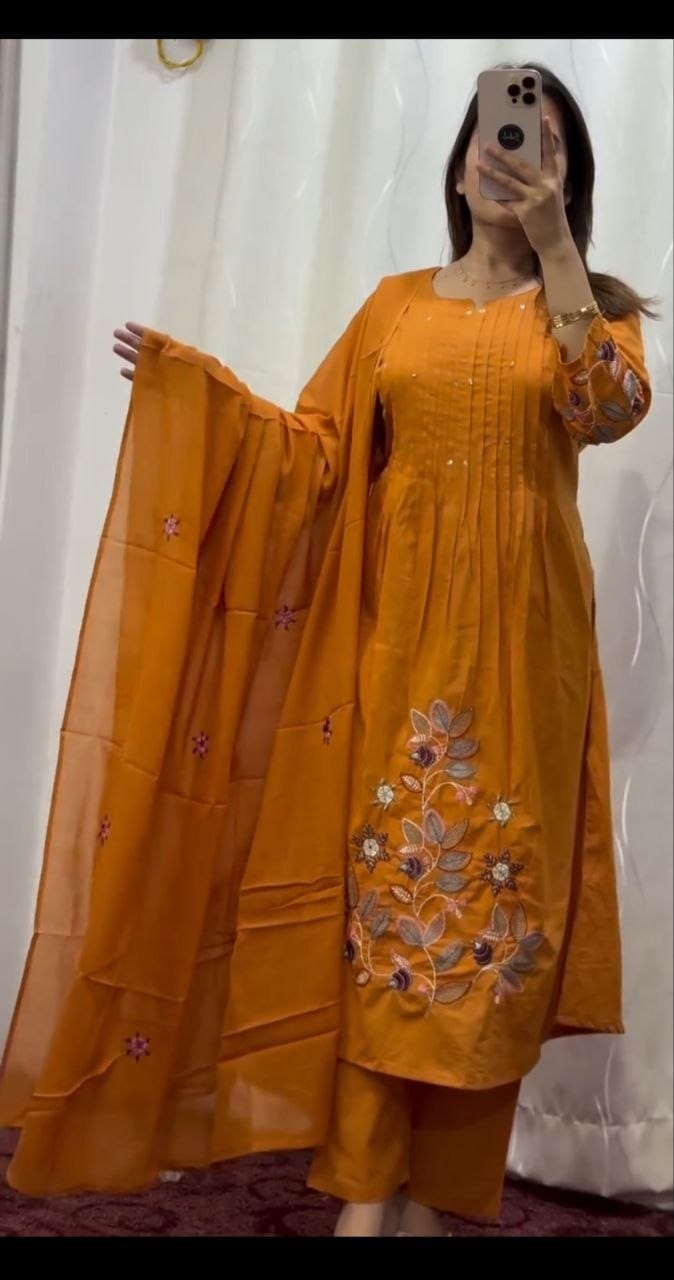 🌸 Beautiful Cotton Embroidered Suit Set