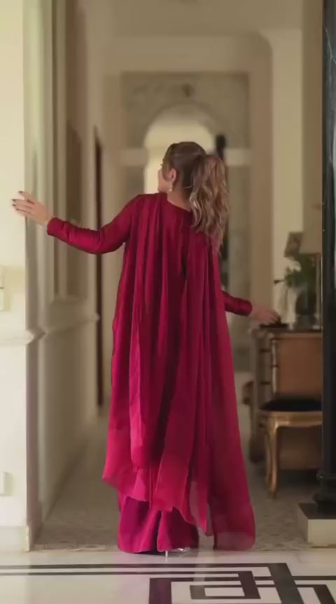 Stitched Crep Silk Suit